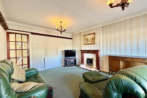 2 bedroom detached bungalow for sale, Flats Lane, Barwick In Elmet, Leeds