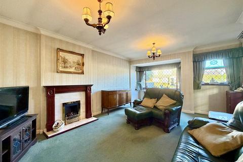 2 bedroom detached bungalow for sale, Flats Lane, Barwick In Elmet, Leeds