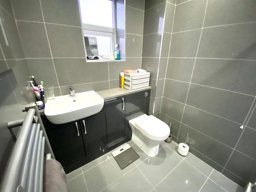 20251120 145803353 i OS5markington.jpg
