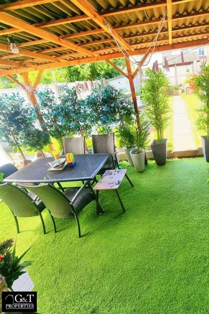 Rear garden