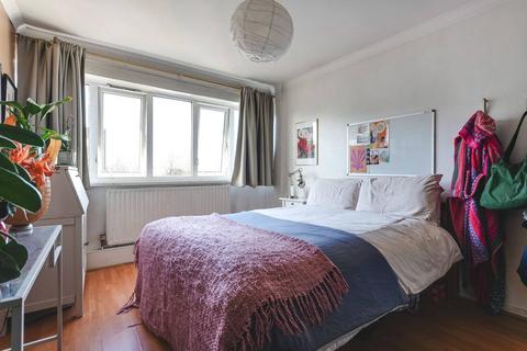 4 bedroom flat for sale, Kedleston Walk, Bethnal Green, London, E2