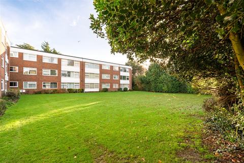 2 bedroom flat for sale, St Andrews Gardens, Church Road, Worthing, West Sussex, BN13