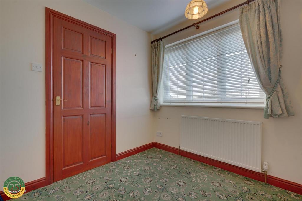 Bedroom 4- 2.jpg