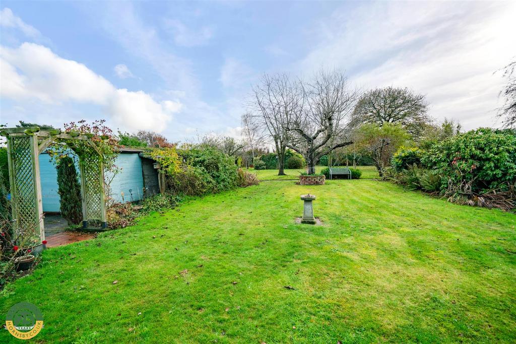 Rear Garden 2.jpg