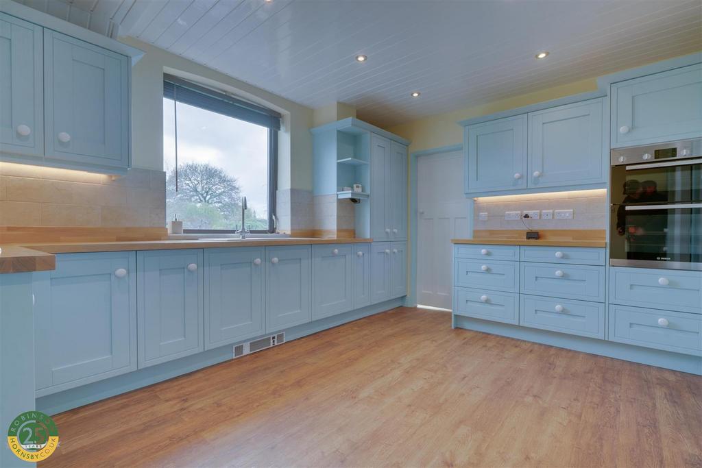 Kitchen  3.jpg