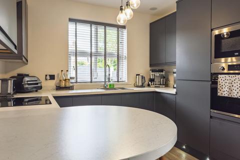 undefined, Brighouse, Brighouse HD6