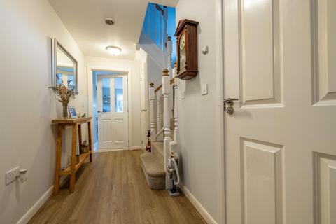 4 bedroom detached house for sale, Bradford, Bradford BD12