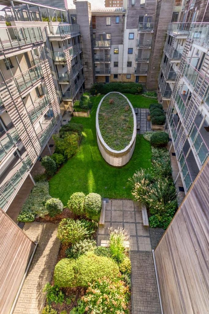 Communal garden (2).jpg