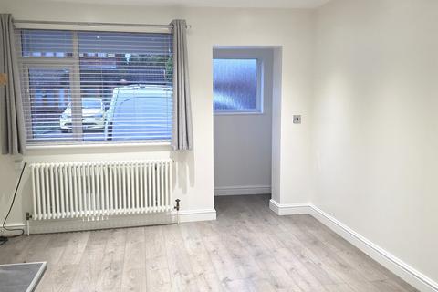 2 bedroom terraced house to rent, Green Lane, Birchmoor, B78
