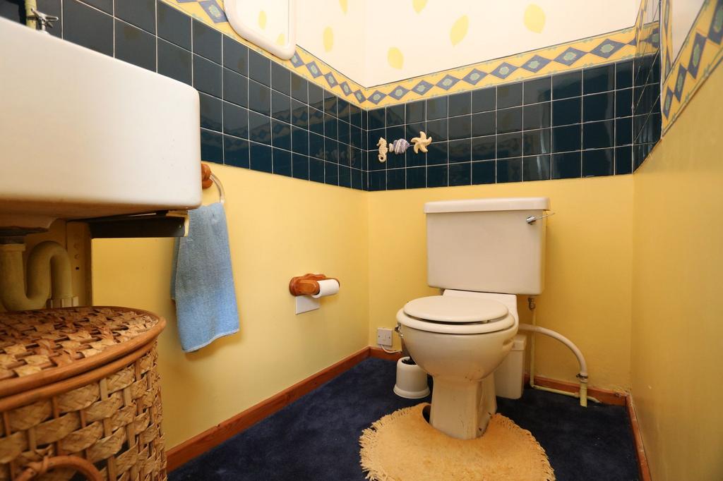 WC (Loft Room)