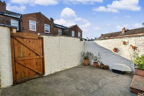 undefined, Princess Road, Prestwich, M25