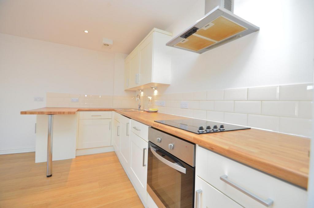 Kitchen / Lounge