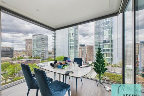 1 bedroom apartment to rent, Piazza Walk, London E1