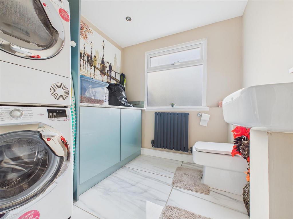 CAM02453 G0-PR0152-STILL016.jpg