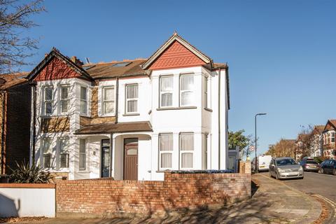 4 bedroom semi-detached house to rent, Kingsley Avenue, Ealing, W13