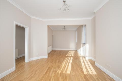 undefined, Kingsley Avenue, Ealing, W13