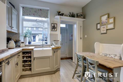 3 bedroom terraced house for sale, St. Lukes Terrace, Cleckheaton, BD19