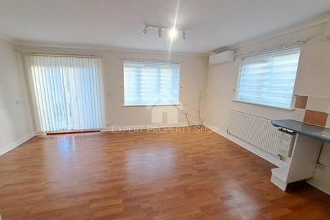 2 bedroom bungalow to rent, Vicars Walk, Worksop