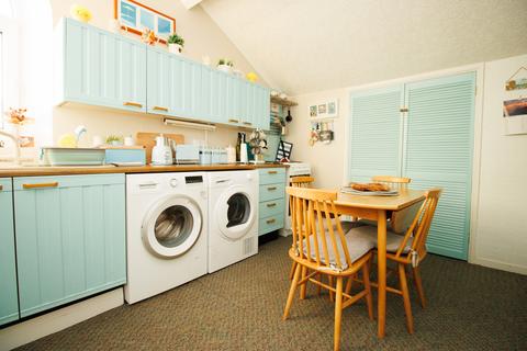 2 bedroom apartment for sale, The Crescent, Filey YO14