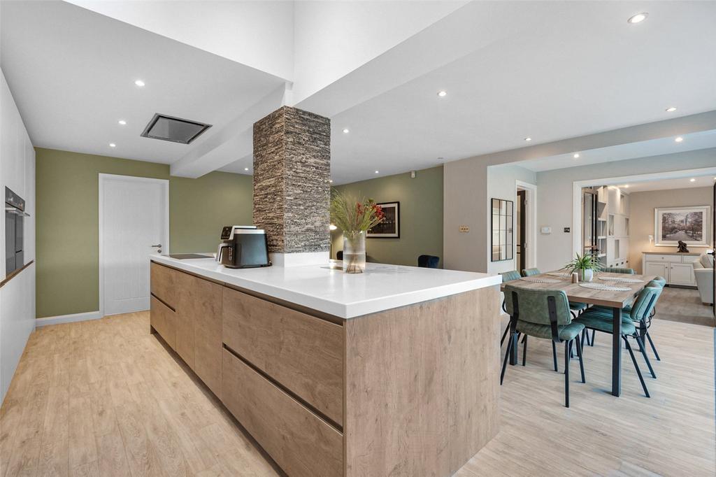 Kitchen/Dining Room
