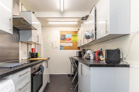 5 bedroom terraced house to rent, The Avenue, Brighton