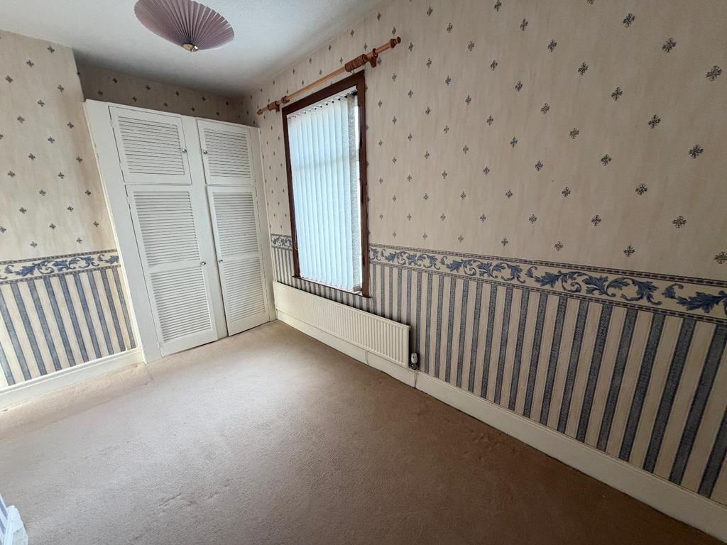 Bedroom 1 (front)