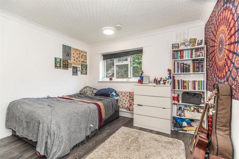 undefined, Southmount, Brighton