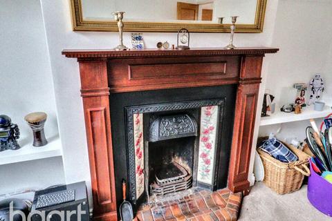 undefined, Hinckley LE10