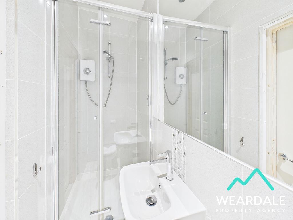 Bedroom 1 En-suite