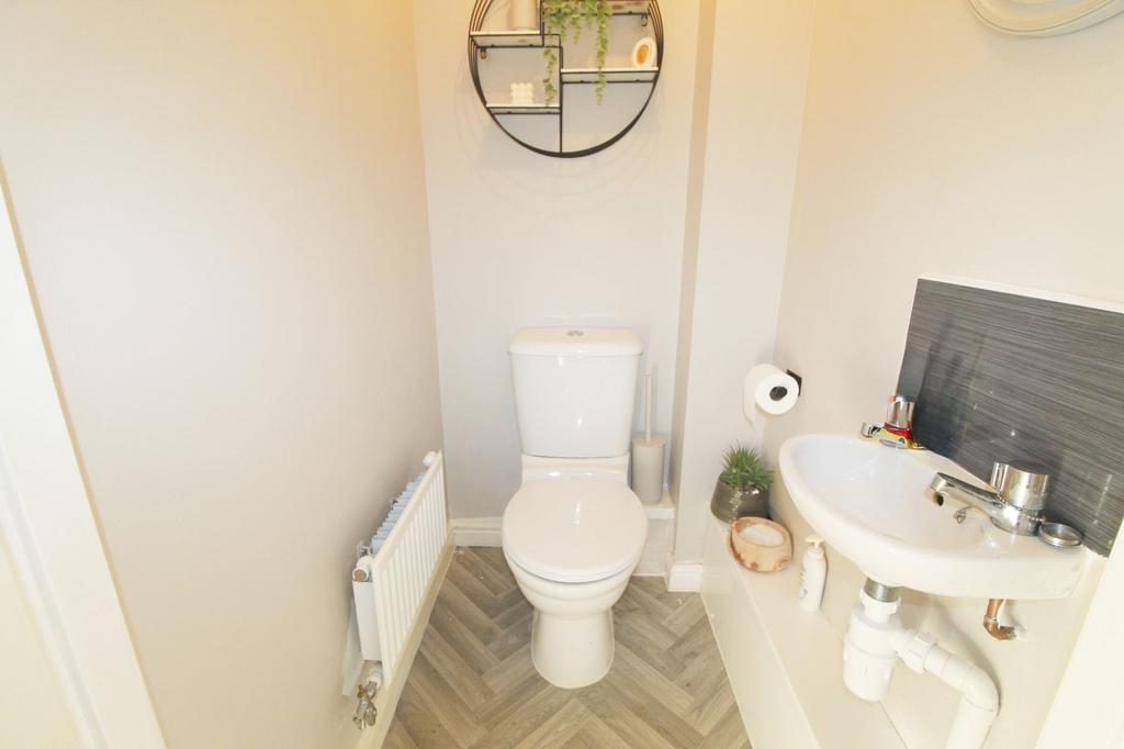 Down stairs wc
