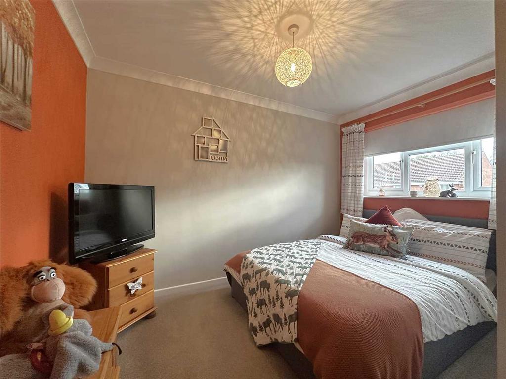 Bedroom (front)