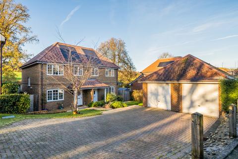 2 bedroom semi-detached house for sale, Hunters Drive, Four Marks, Alton, Hampshire, GU34