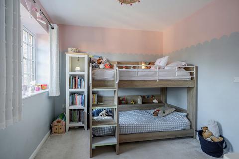 2 bedroom semi-detached house for sale, Hunters Drive, Four Marks, Alton, Hampshire, GU34