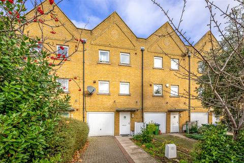 Wharfside Close, Erith, Kent, DA8