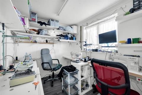 undefined, Wharfside Close, Erith, Kent, DA8