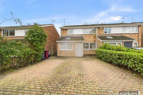 undefined, Queensway, Reading RG4