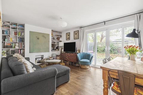 3 bedroom apartment for sale, The Spinney, Castelnau, Barnes, SW13