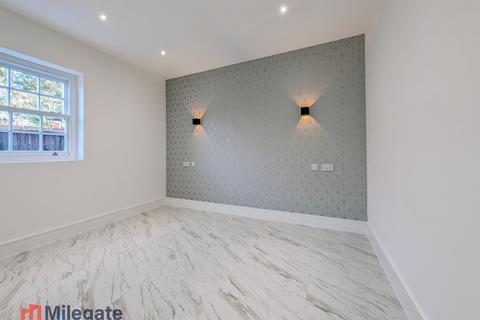 undefined, East Street, Rochford SS4