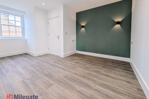 undefined, East Street, Rochford SS4