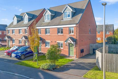 North Meadow Close, Golborne, WA3