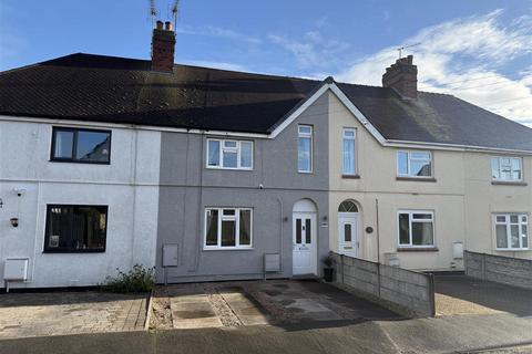 3 bedroom terraced house for sale, Woodlands Road, Swadlincote DE12