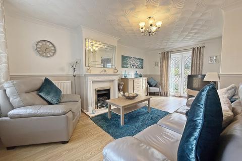undefined, Llanharry, Pontyclun CF72