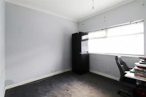 2 bedroom flat for sale, 29 Shirley Close, Dartford, Kent, DA1 5BB