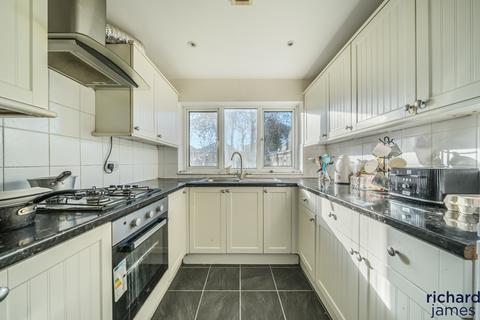 undefined, Cumberland Road, Old Walcot, Swindon, SN3