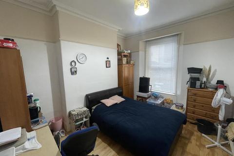 4 bedroom house share to rent, 17 Belgrave Road