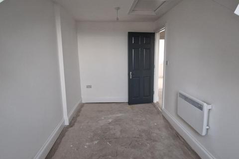 2 bedroom apartment to rent, 12/13 Woodland Terrace Flat 12
