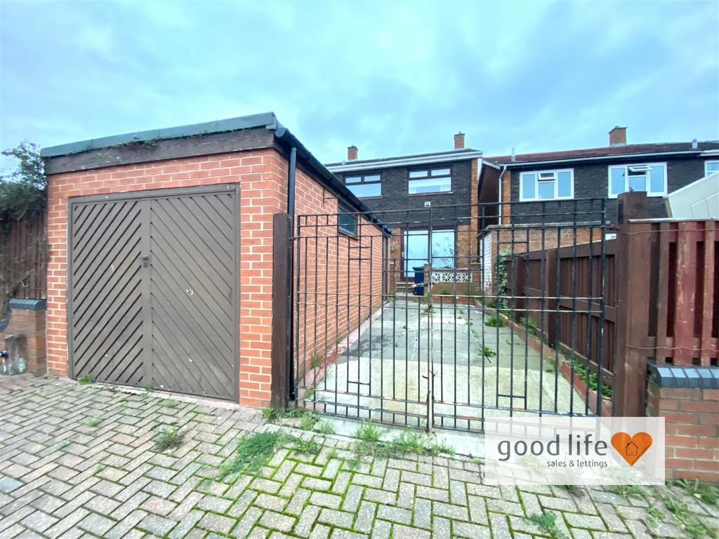 20251107 160715520 i OS53bownessroad.jpg