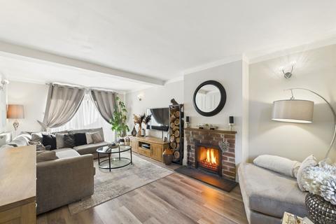 undefined, Worcester Road, Wychbold, WR9