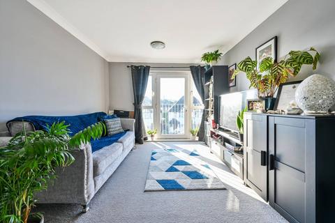 2 bedroom flat to rent, Woodbridge Hill, Guildford, GU2
