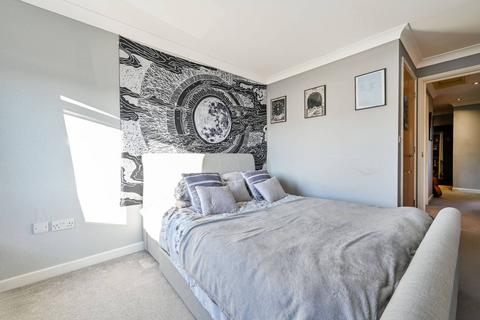 undefined, Woodbridge Hill, Guildford, GU2